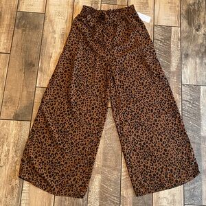 Sienna Sky Wide leg Leopard Print Pants 🆕